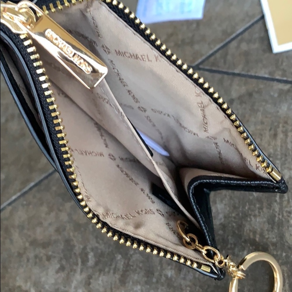 NEW YORK CITY Jet Set Travel Sm TZ Coinpouch - Picture 9 of 16